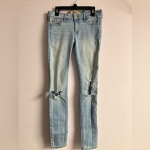 Hollister Women’s Super Skinny Distressed/Grunge Denim Jeans, W 24, L 29, Blue